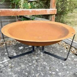 Darthome Limited Large Rust Cast Iron Fire Pit