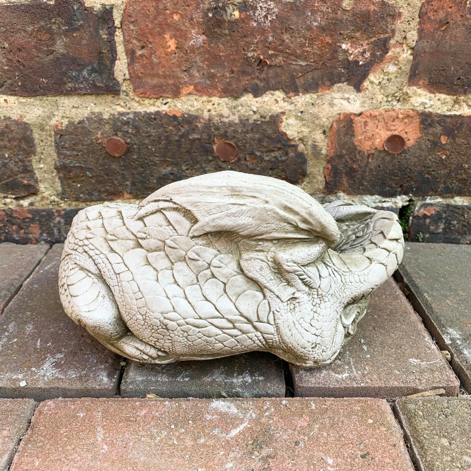 Darthome Limited Stone Sleeping Dragon Garden Ornament 3kg 3 Darthome Limited Stone Sleeping Dragon Garden Ornament 3kg - Image 3