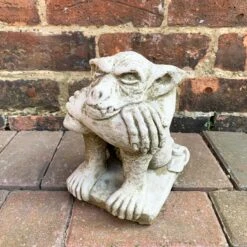 Darthome Limited Stone Sitting Gremlin Garden Statue 5kg