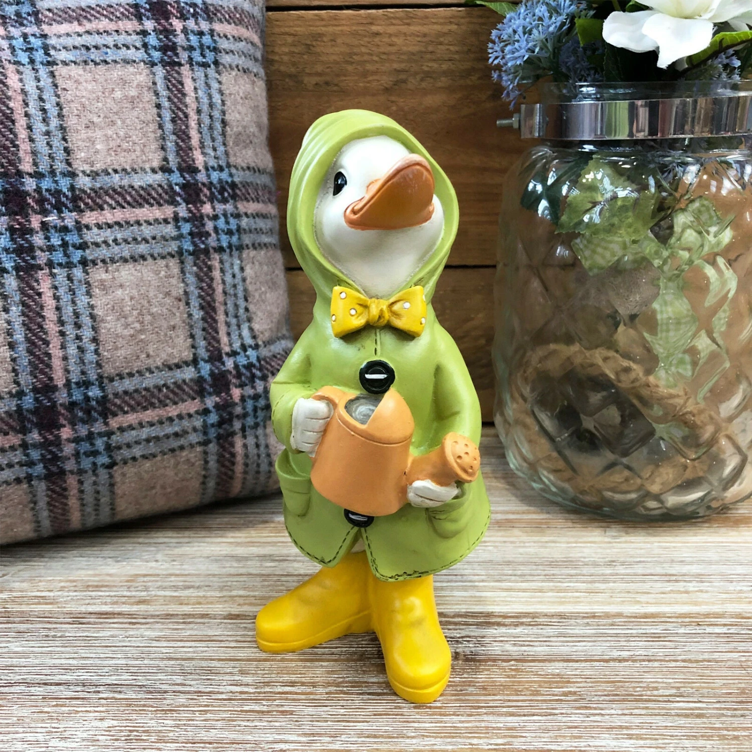 Darthome Limited Resin Puddle Duck With Watering Can Figurine 1 Darthome Limited Resin Puddle Duck With Watering Can Figurine