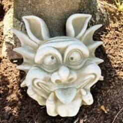 Darthome Limited Stone Bony Finger Gargoyle Tongue Out Wall Garden Statue 16cm