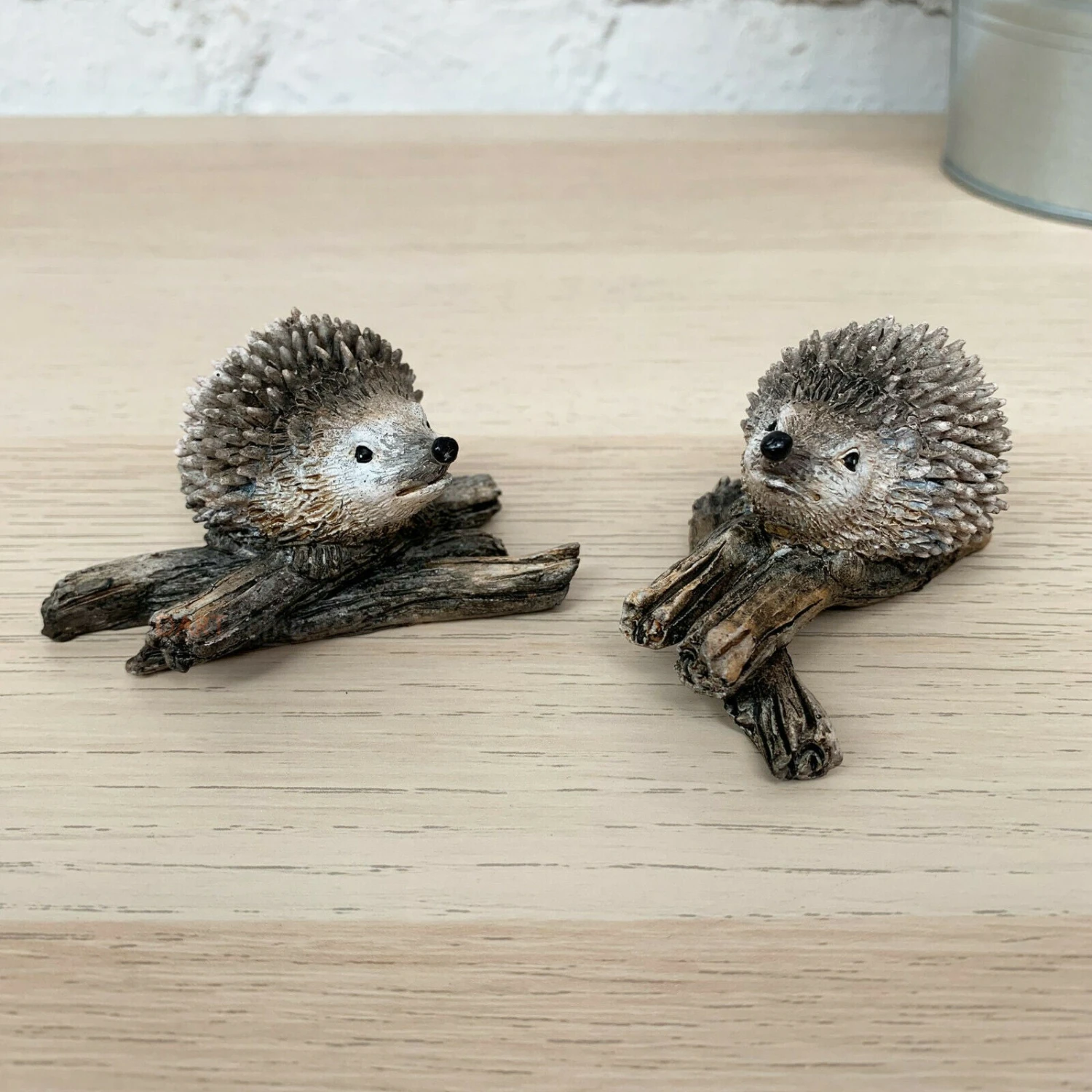 Darthome Limited Miniature Pair Of Hedgehogs On Branch 1 Darthome Limited Miniature Pair Of Hedgehogs On Branch