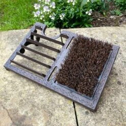 Darthome Limited Cast Iron Boot Jack & Scraper & Pull Grate 34cm