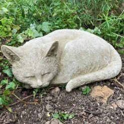 Darthome Limited Stone Sleeping Cat Garden Memorial Sculpture