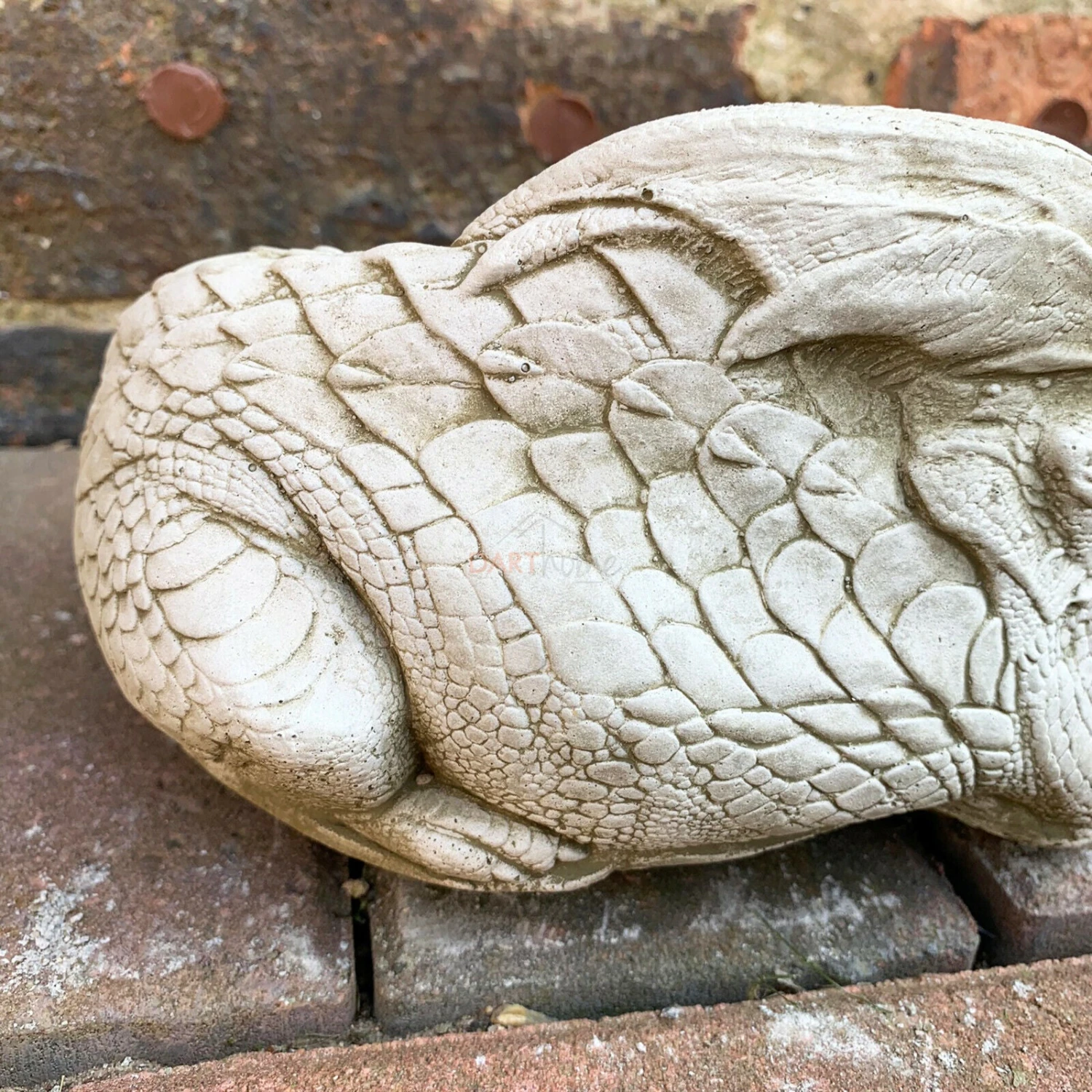 Darthome Limited Stone Sleeping Dragon Garden Ornament 3kg 6 Darthome Limited Stone Sleeping Dragon Garden Ornament 3kg - Image 6