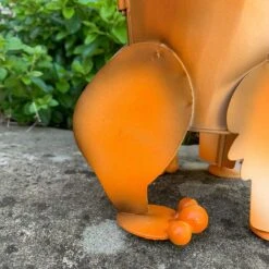 Darthome Limited Metal Wobbly Bulldog Planter -Decor Garden Shop 23 7674d94d 9c88 49fc b838 59e5a21c9c65 1