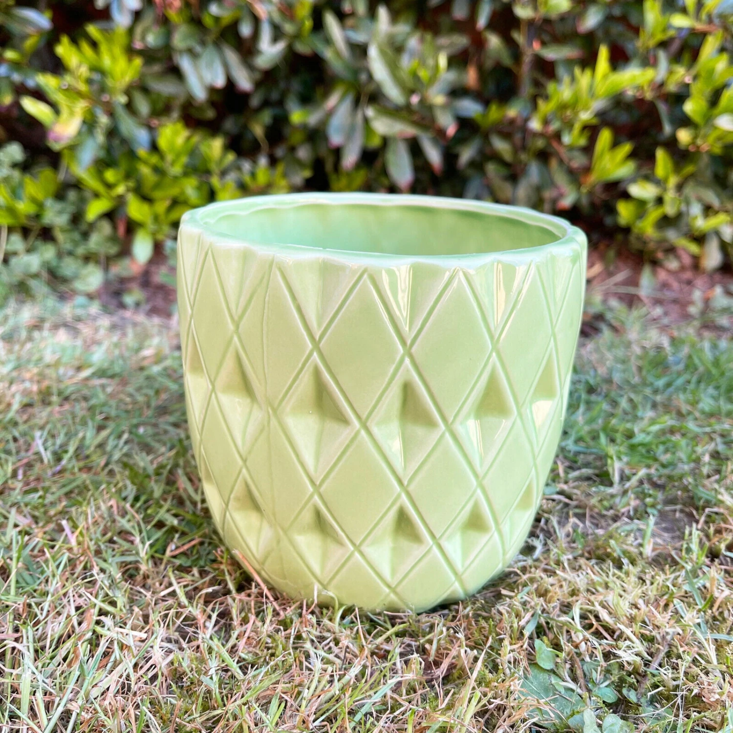 Darthome Limited Ceramic Green Geometric Planter 13cm 1 Darthome Limited Ceramic Green Geometric Planter 13cm
