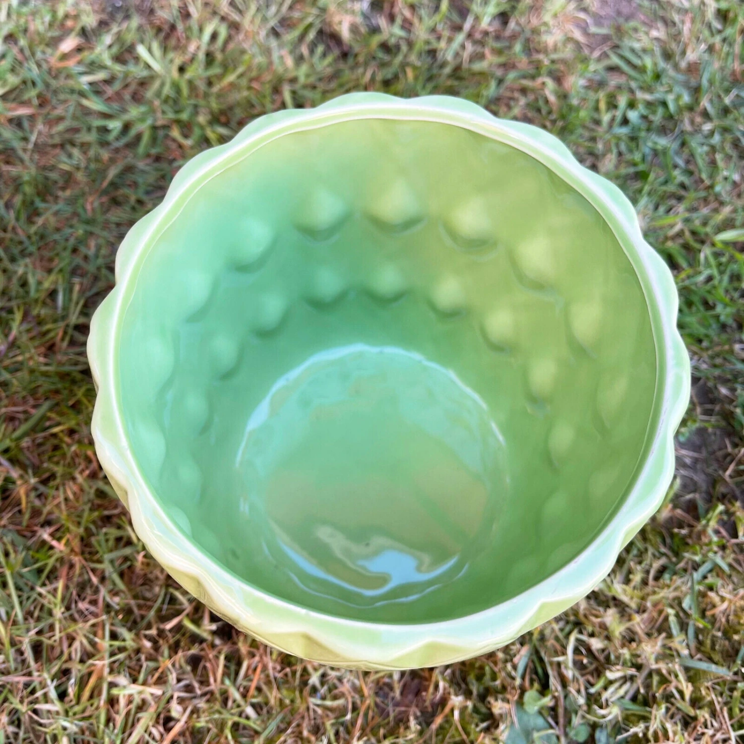 Darthome Limited Ceramic Green Geometric Planter 13cm 2 Darthome Limited Ceramic Green Geometric Planter 13cm - Image 2