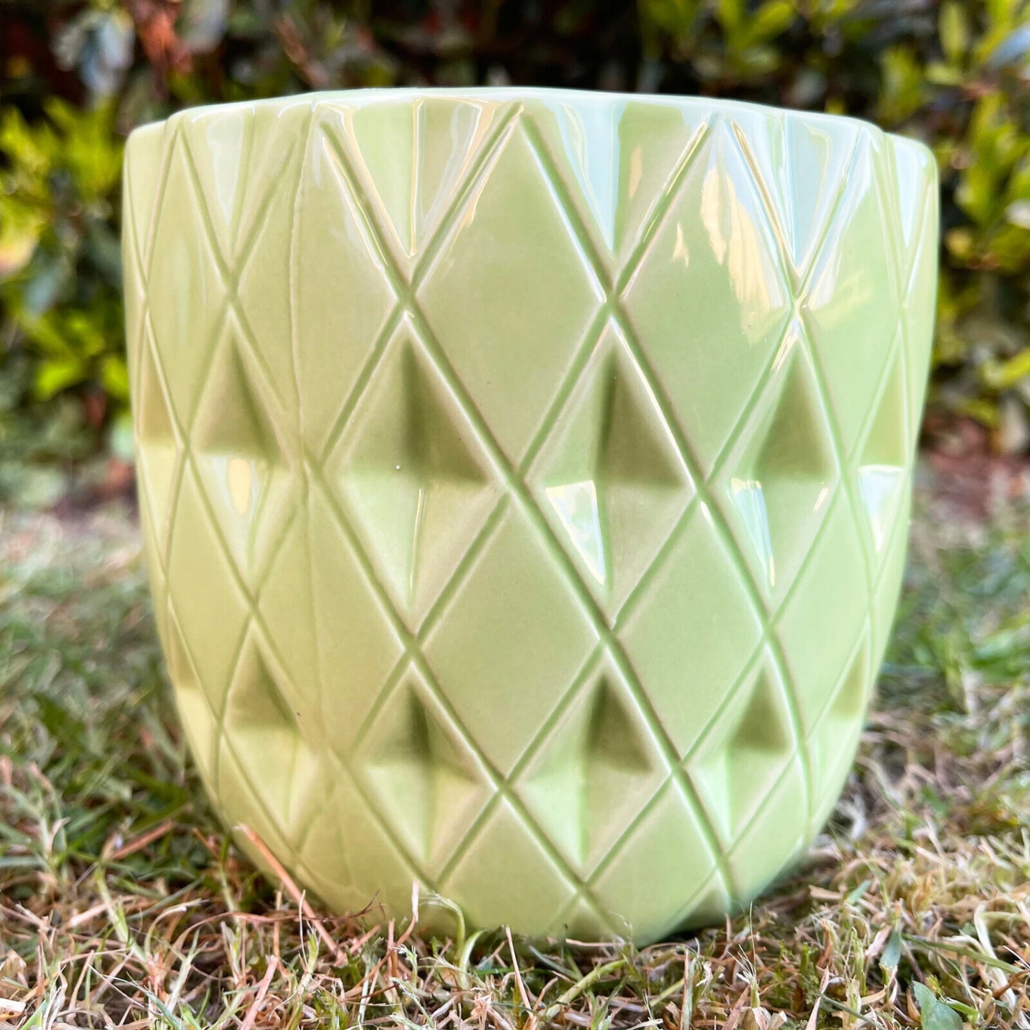 Darthome Limited Ceramic Green Geometric Planter 13cm 4 Darthome Limited Ceramic Green Geometric Planter 13cm - Image 4