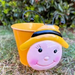 Darthome Limited Set Of 2 Wobble Head Bumble Bee Plant Pots -Decor Garden Shop 47 a4f370c0 c33a 41dc b93f 49cc0b776ac5