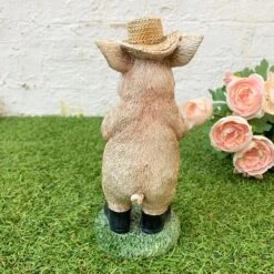 Darthome Limited Pig With Watering Can Ornament 21cm 11 Darthome Limited Pig With Watering Can Ornament 21cm -Decor Garden Shop 50 db2863ba 3163 49a5 a269 5bfcefdfb5bc 2