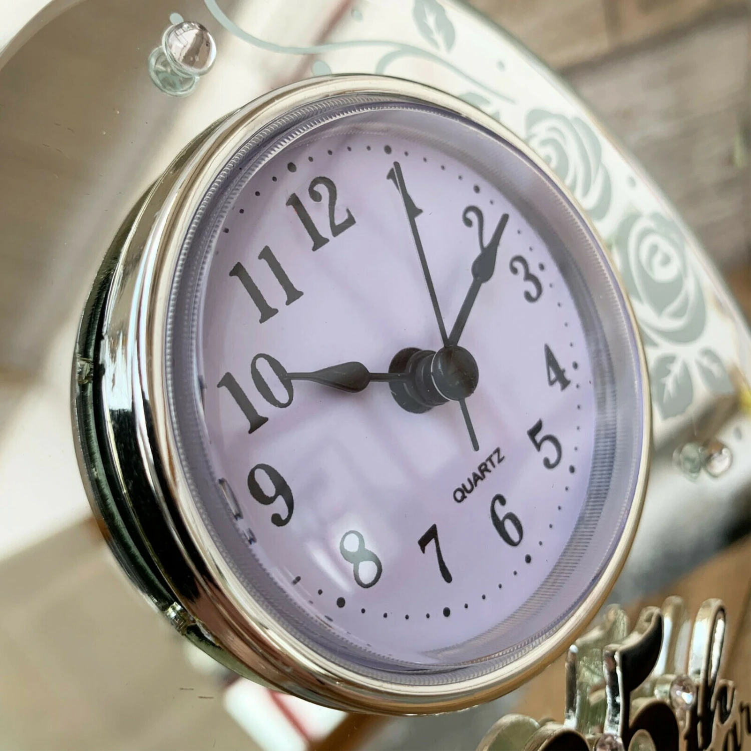 Darthome Limited 25th Silver Wedding Anniversary Mirrored Clock 4 Darthome Limited 25th Silver Wedding Anniversary Mirrored Clock - Image 4