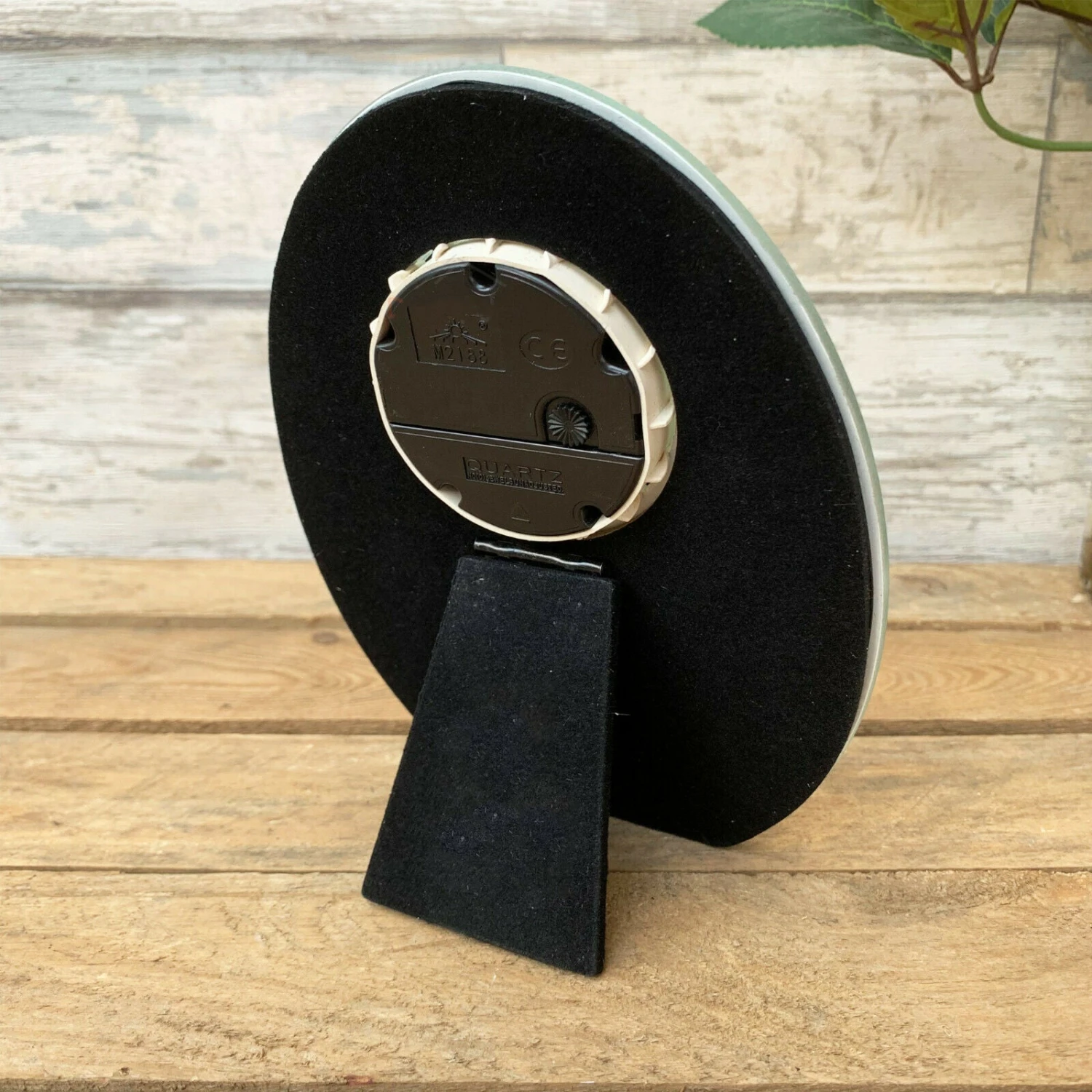 Darthome Limited 25th Silver Wedding Anniversary Mirrored Clock 5 Darthome Limited 25th Silver Wedding Anniversary Mirrored Clock - Image 5