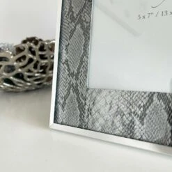 Darthome Limited 5x7" Faux Silver Snakeskin Photo Frame -Decor Garden Shop 95 e5f40f6b 3fee 49e9 ad5e d1b5c92e7fde