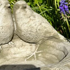 Darthome Limited Stone Robins On Log Bird Feeder -Decor Garden Shop IMG 5057 JPEG