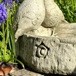 Darthome Limited Stone Robins On Log Bird Feeder -Decor Garden Shop IMG 5059 JPEG