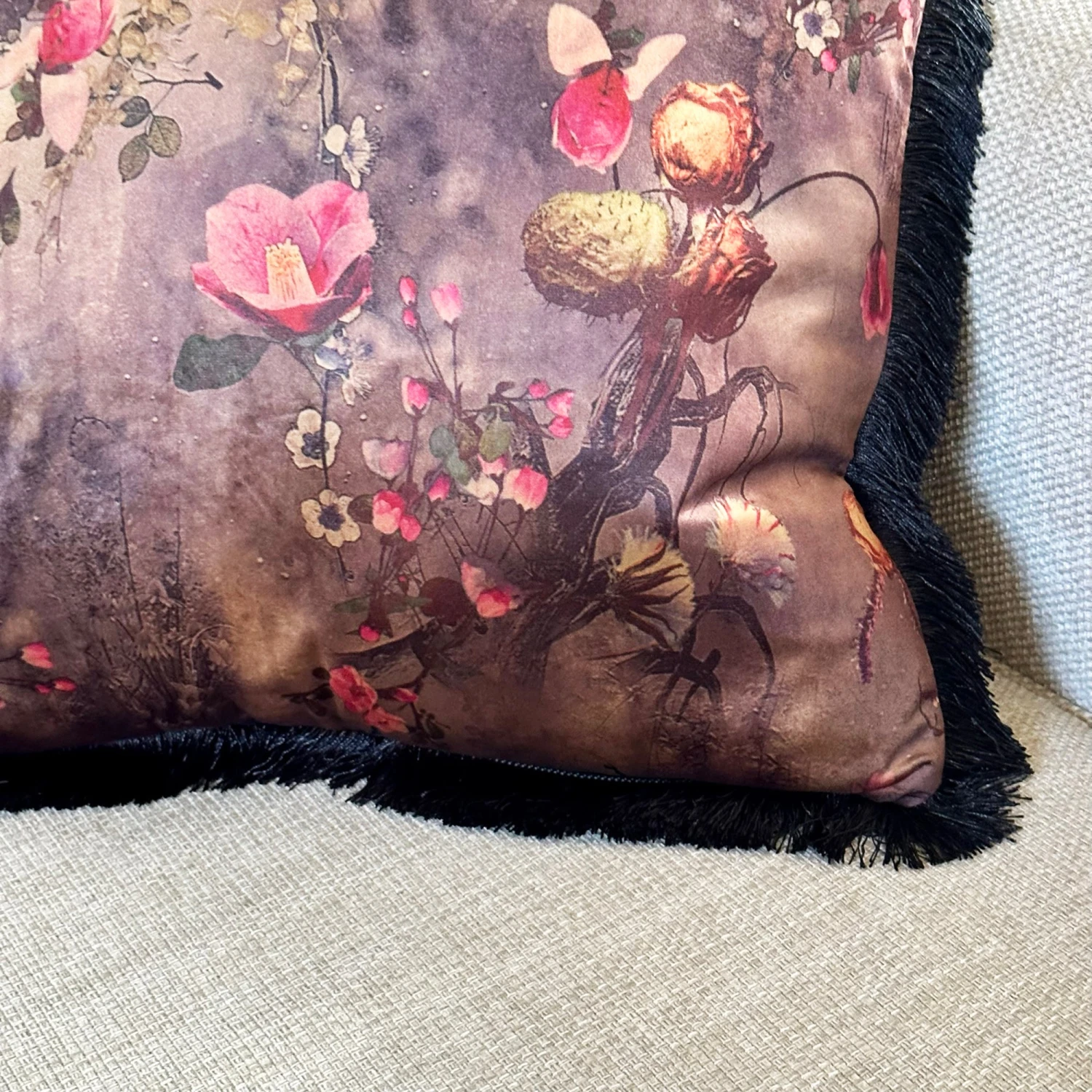 Darthome Limited Fringed Boho Floral Velvet Cushion 3 Darthome Limited Fringed Boho Floral Velvet Cushion - Image 3