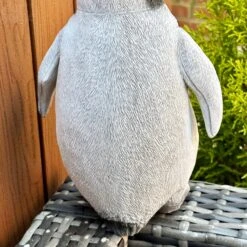 Darthome Limited Cute Squawking Penguin Sculpture -Decor Garden Shop IMG 5756 JPEG