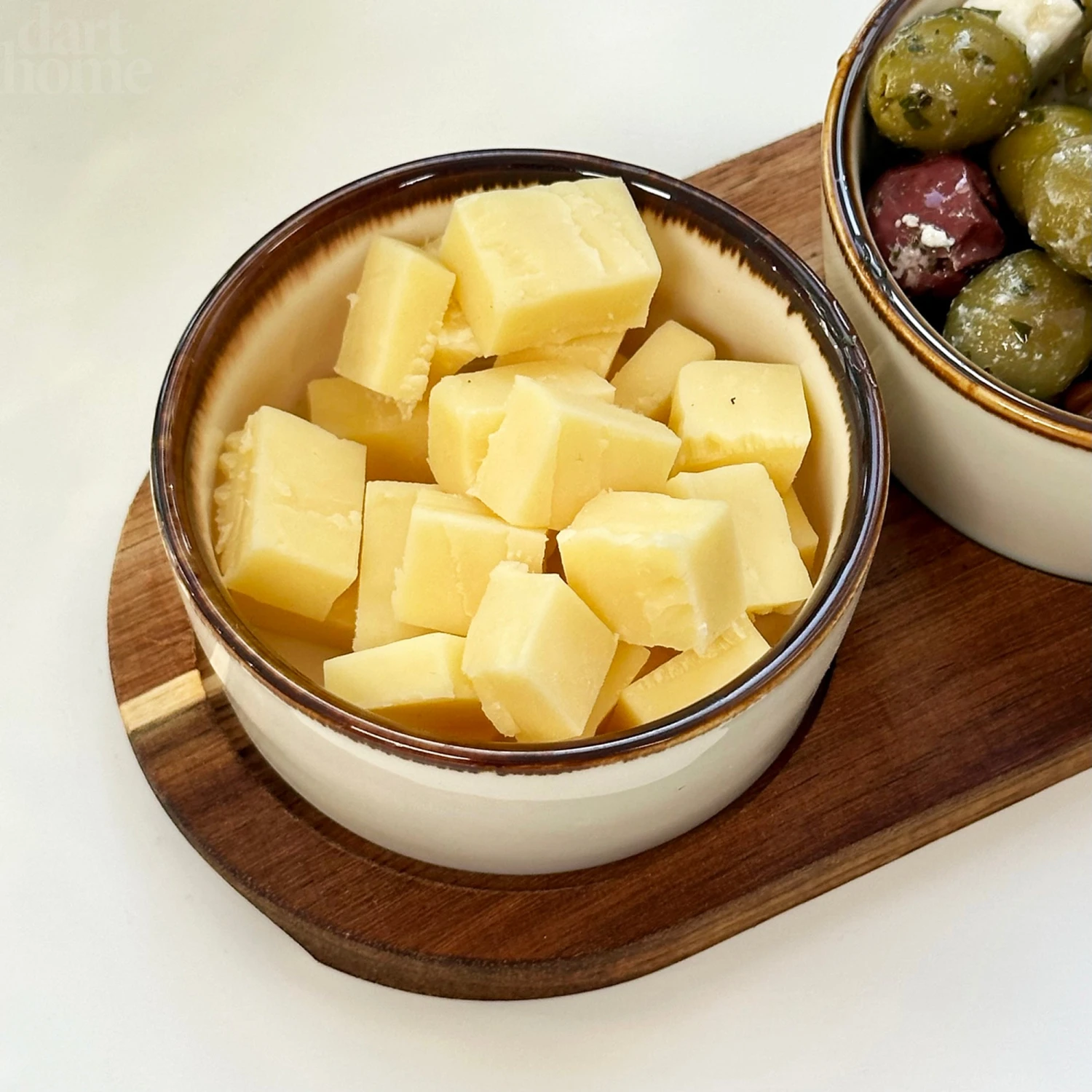 Darthome Limited 4pc White Reactive Glaze Serving Dish Set 5 Darthome Limited 4pc White Reactive Glaze Serving Dish Set - Image 5