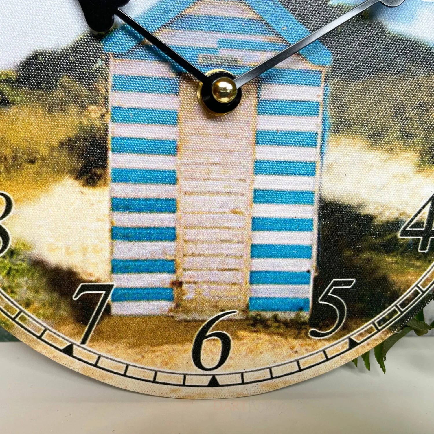 Darthome Limited Beach Hut Round Wall Clock 20cm 4 Darthome Limited Beach Hut Round Wall Clock 20cm - Image 4