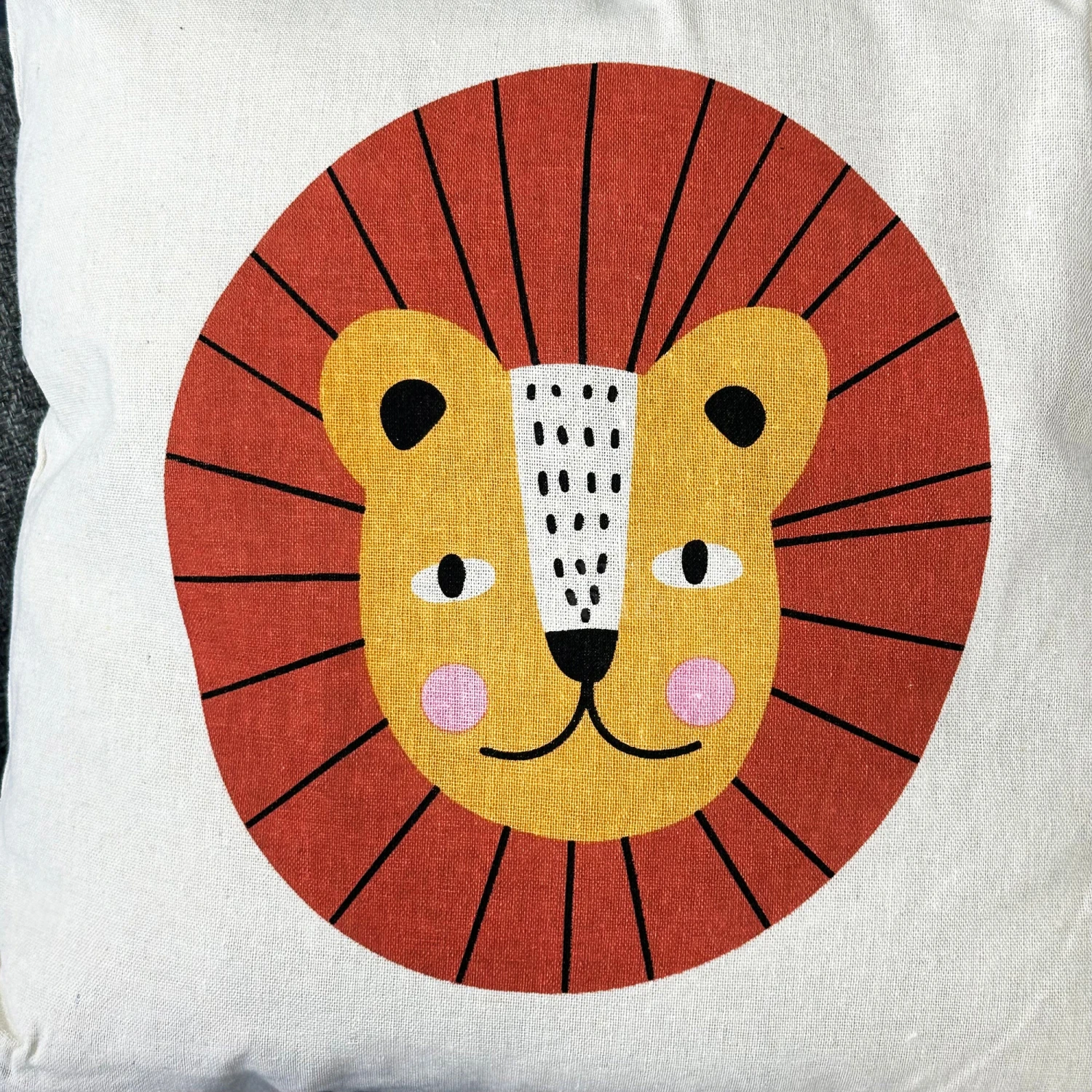 Darthome Limited Safari Childrens Cushion - Lion 2 Darthome Limited Safari Childrens Cushion - Lion - Image 2