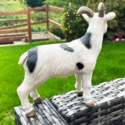 Darthome Limited White Goat Garden Ornament 20cm -Decor Garden Shop IMG E0503 editedIO