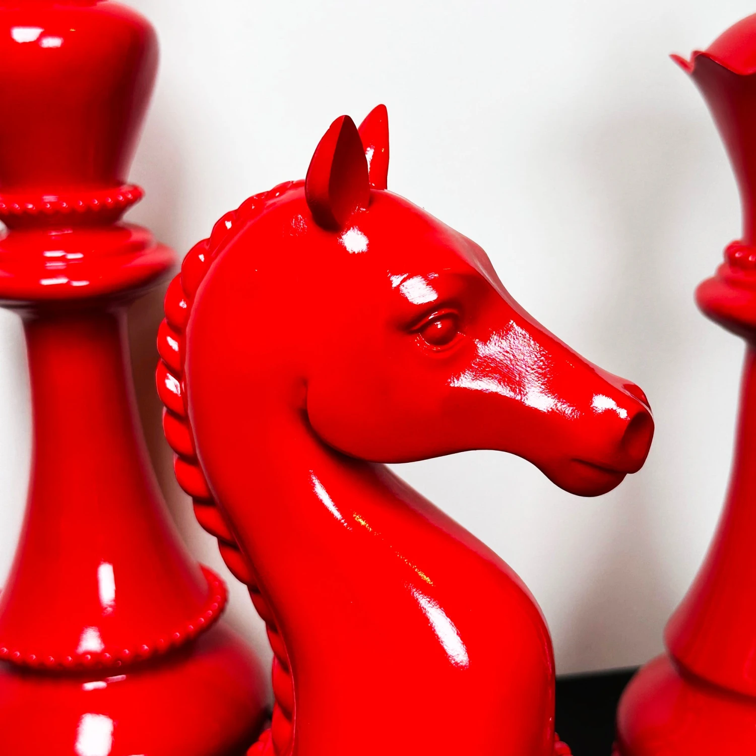 Darthome Limited 3pc Red Giant Chess Statues 5 Darthome Limited 3pc Red Giant Chess Statues - Image 5