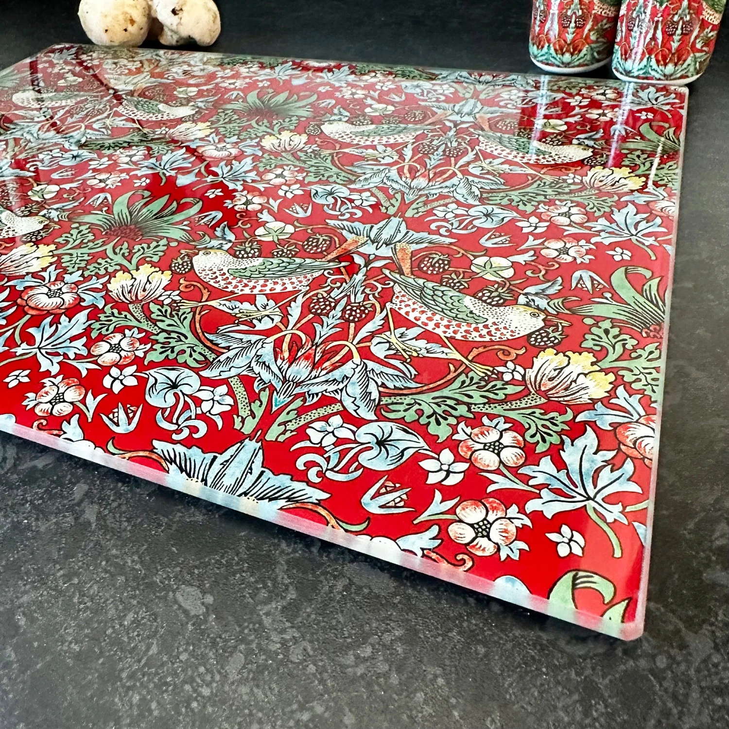 Darthome Limited William Morris Strawberry Thief Glass Chopping Board 2 Darthome Limited William Morris Strawberry Thief Glass Chopping Board - Image 2