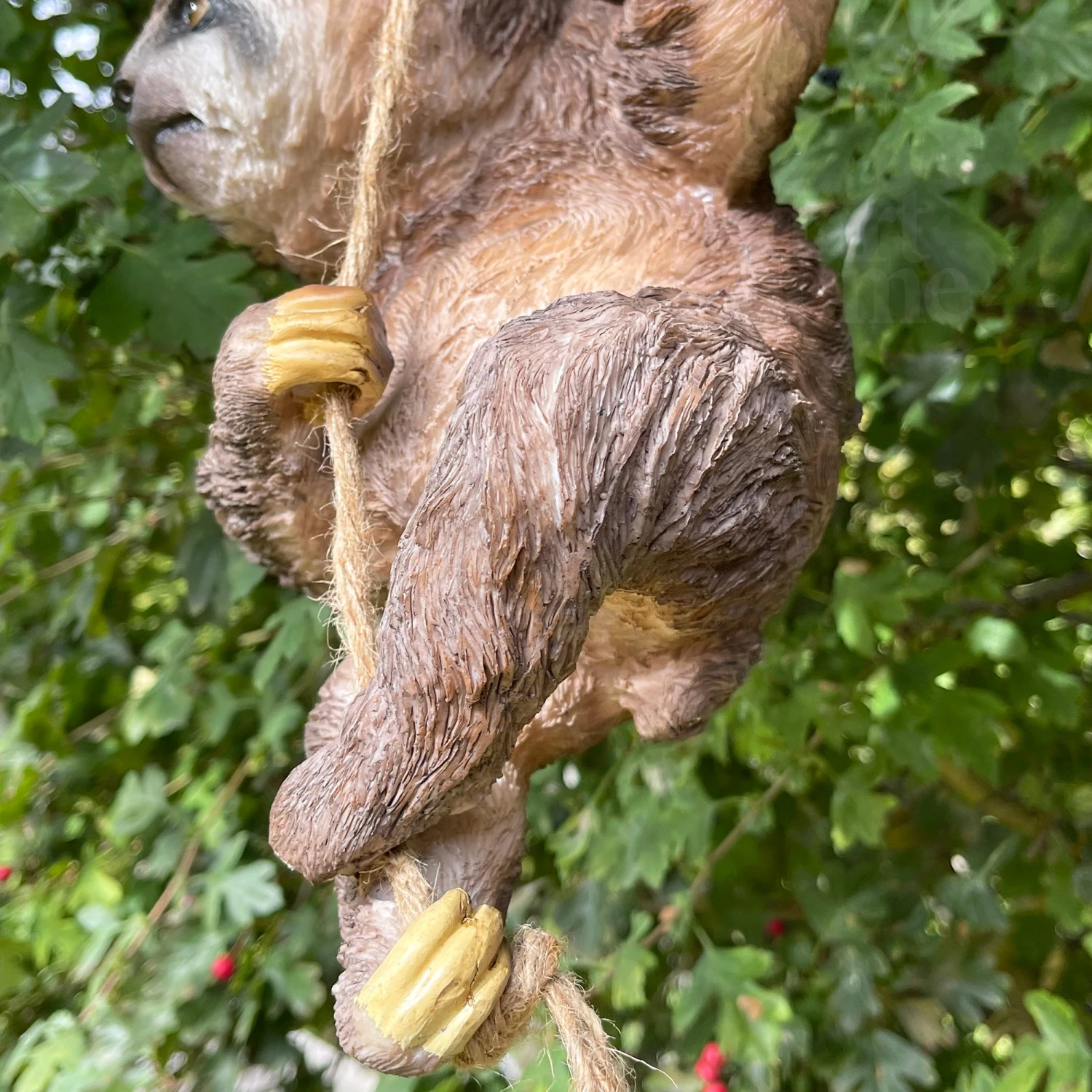 Darthome Limited Resin Hanging Sloth Garden Ornament 4 Darthome Limited Resin Hanging Sloth Garden Ornament - Image 4