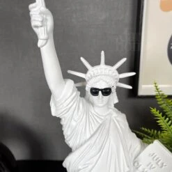 Darthome Limited White Cool Libby Ornament 10x40cm -Decor Garden Shop IMG E1117