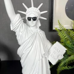 Darthome Limited White Cool Libby Ornament 10x40cm -Decor Garden Shop IMG E1118