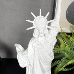 Darthome Limited White Cool Libby Ornament 10x40cm -Decor Garden Shop IMG E1120