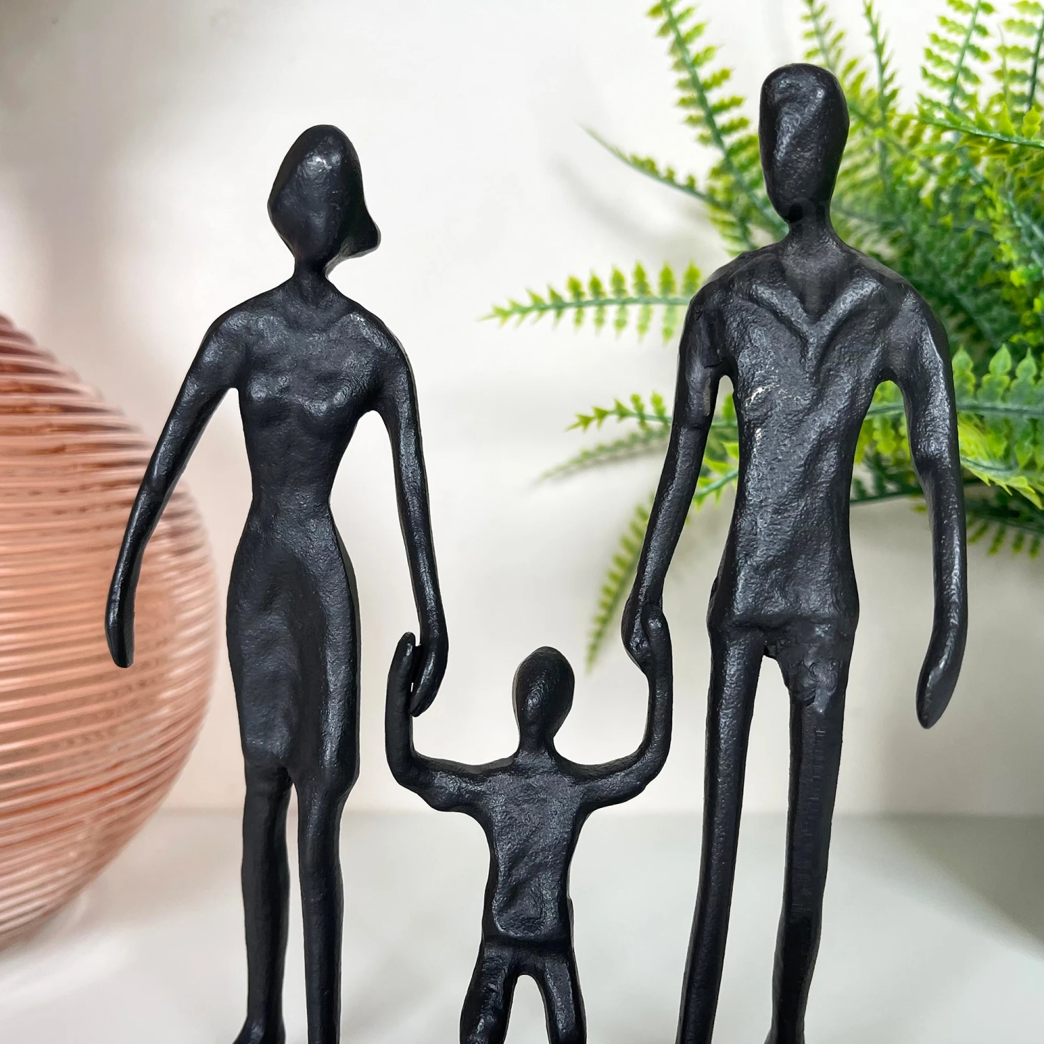 Darthome Limited Cast Iron Walking Family Of 3 Figurine 3 Darthome Limited Cast Iron Walking Family Of 3 Figurine - Image 3