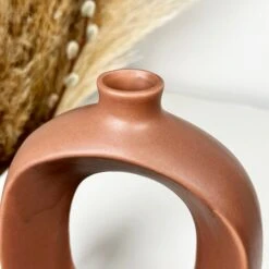 Darthome Limited Oval Donut Vases -Decor Garden Shop IMG E1205 078b2b61 c0b1 4f5e 8194 96c218266cd0