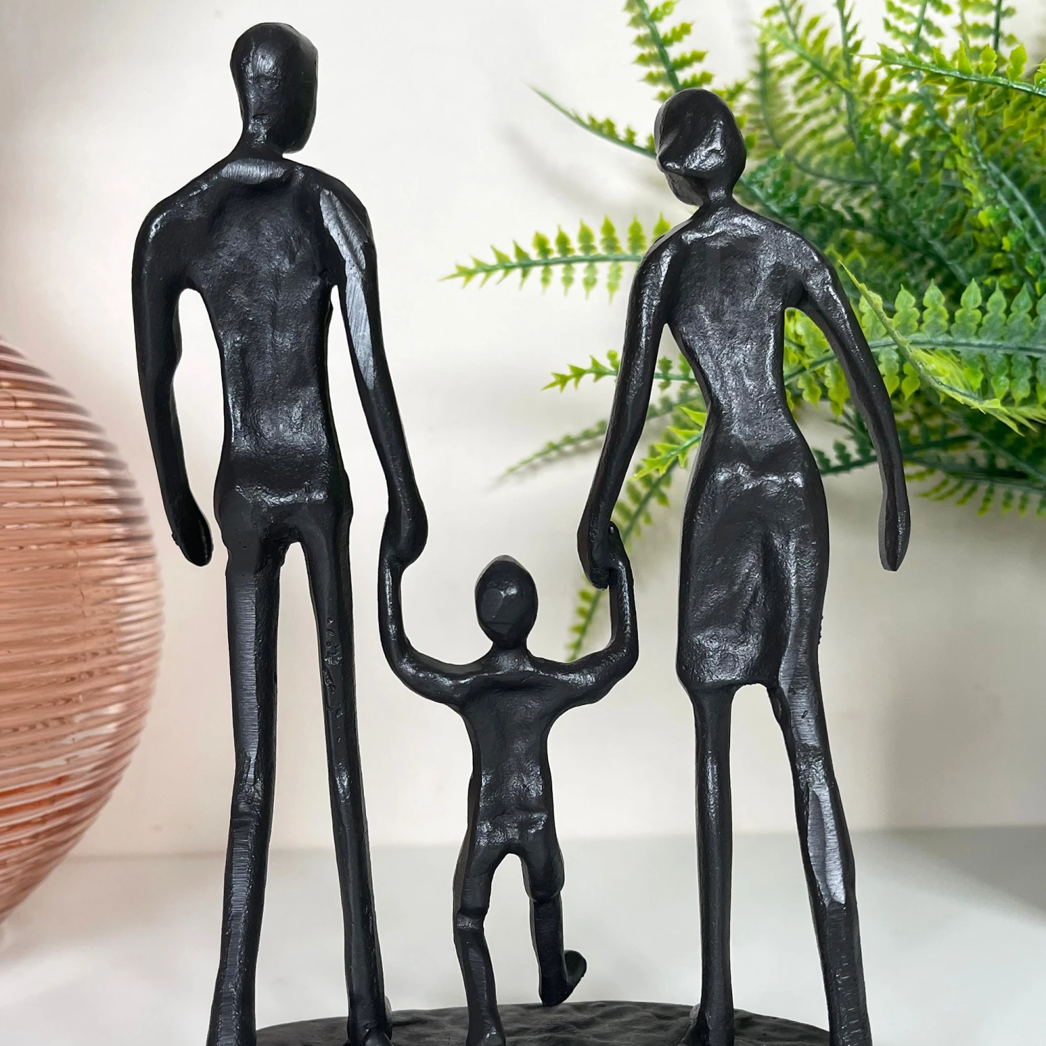 Darthome Limited Cast Iron Walking Family Of 3 Figurine 7 Darthome Limited Cast Iron Walking Family Of 3 Figurine - Image 7