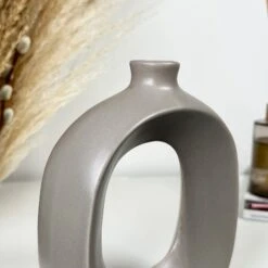 Darthome Limited Oval Donut Vases -Decor Garden Shop IMG E1231 fbe76193 1845 4e94 931f 345e9a94c20c