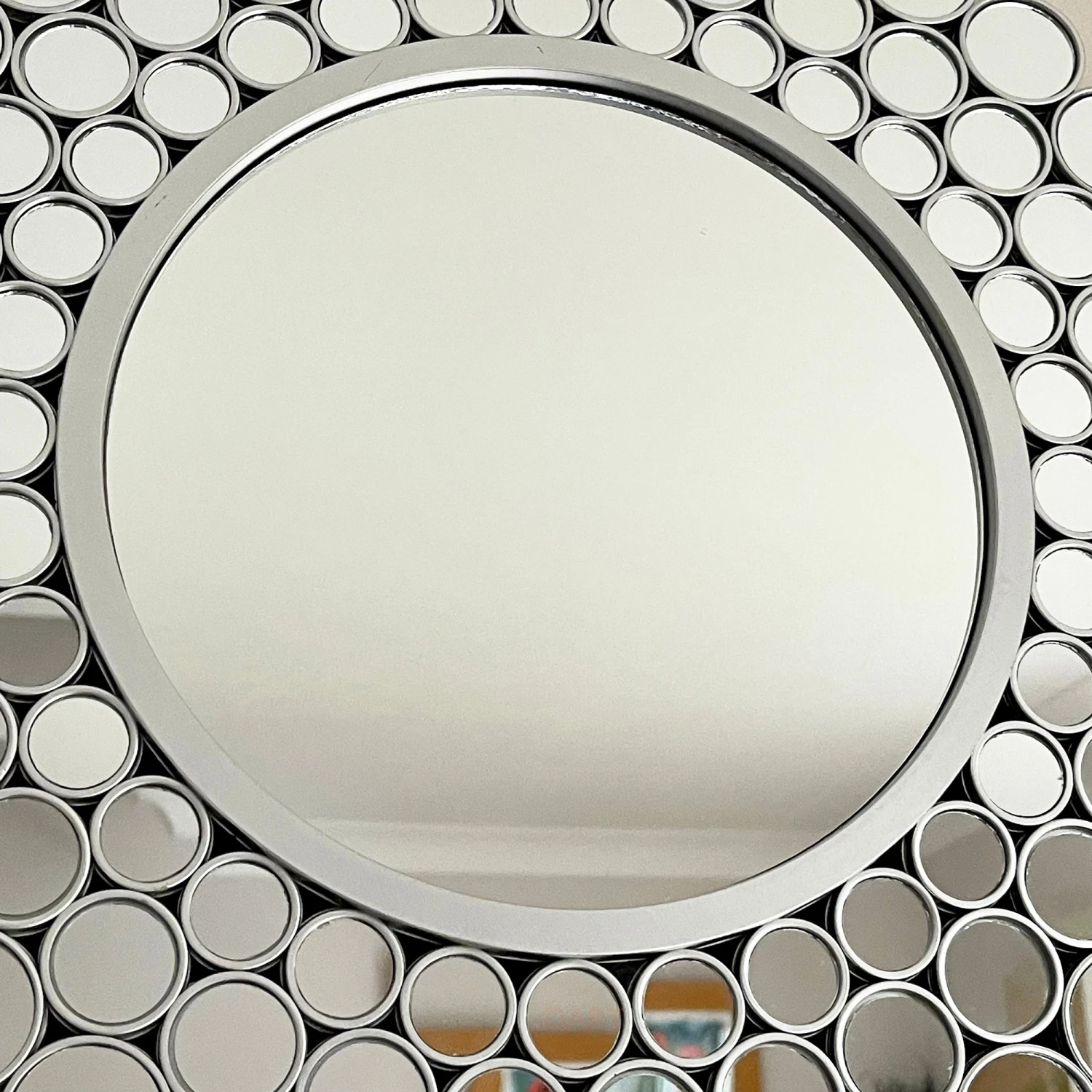 Darthome Limited Silver Round Bubble Wall Mirror 3 Darthome Limited Silver Round Bubble Wall Mirror - Image 3
