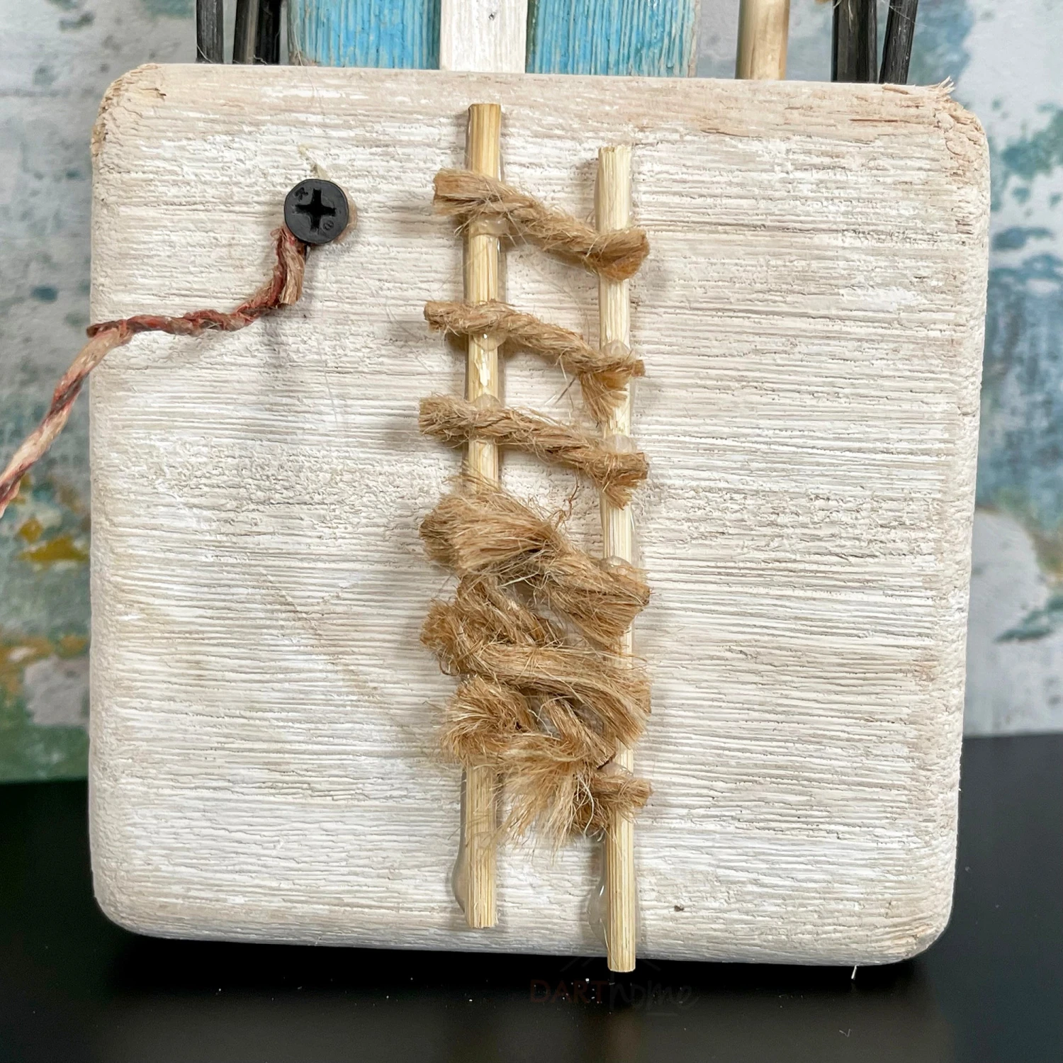 Darthome Limited Wooden Harbourside Beach House W/ Boat Ornament 3 Darthome Limited Wooden Harbourside Beach House W/ Boat Ornament - Image 3