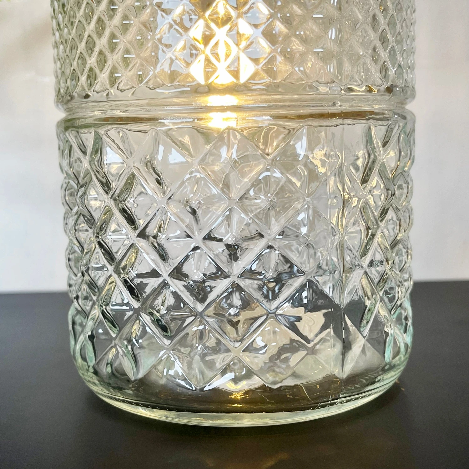 Darthome Limited Battery Powered Glass Gold LED Glass Light 2 Darthome Limited Battery Powered Glass Gold LED Glass Light - Image 2