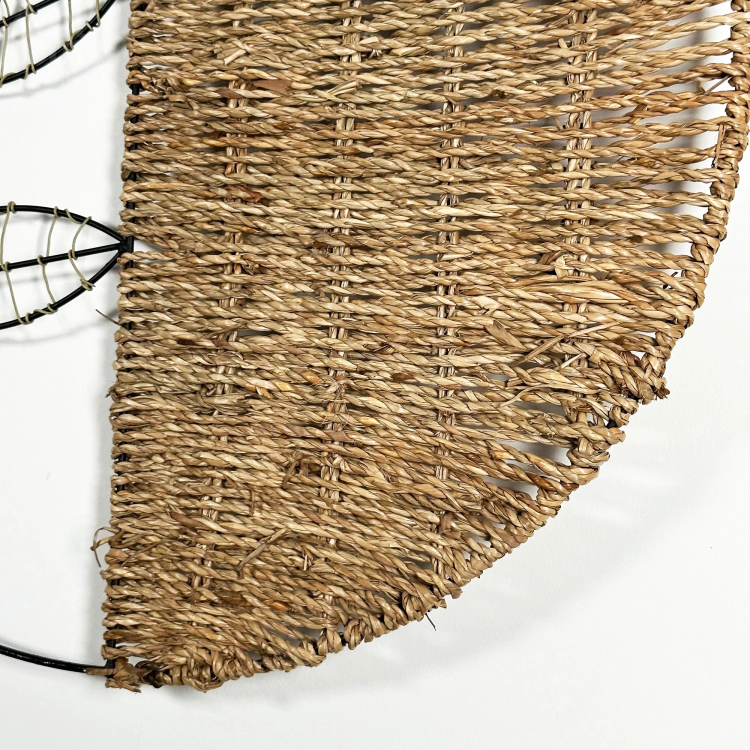 Darthome Limited Woven Rattan Leaf Wall Deco 50x50cm 2 Darthome Limited Woven Rattan Leaf Wall Deco 50x50cm - Image 2