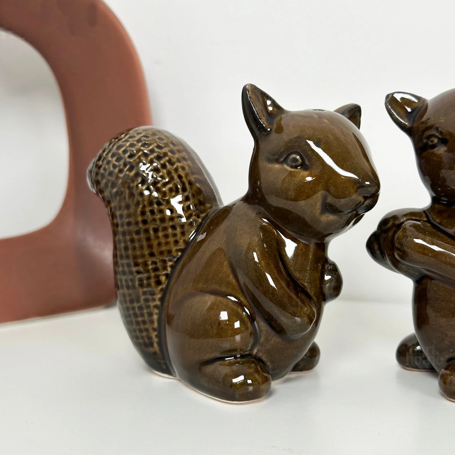 Darthome Limited Reactive Glaze Squirrel Salt And Pepper Set 2 Darthome Limited Reactive Glaze Squirrel Salt And Pepper Set - Image 2