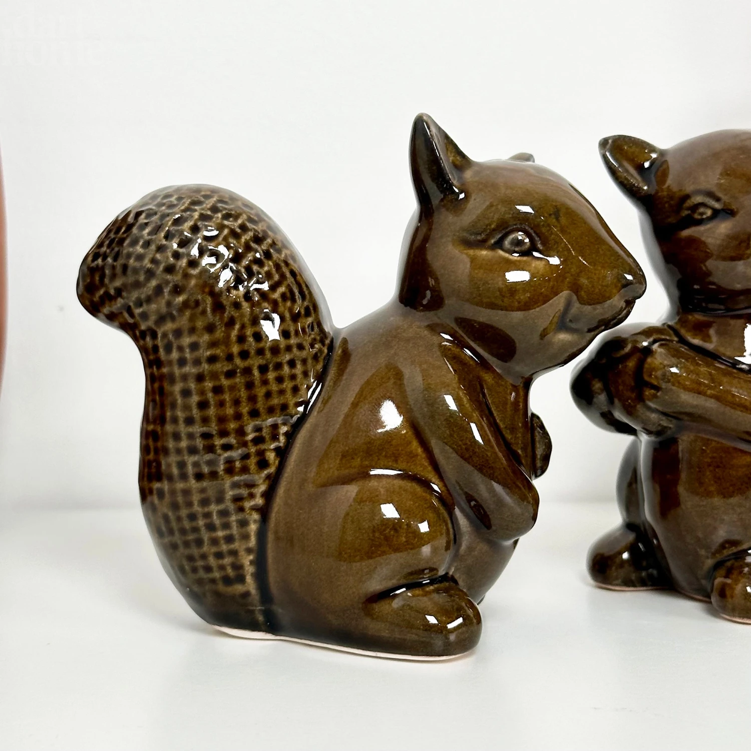 Darthome Limited Reactive Glaze Squirrel Salt And Pepper Set 5 Darthome Limited Reactive Glaze Squirrel Salt And Pepper Set - Image 5