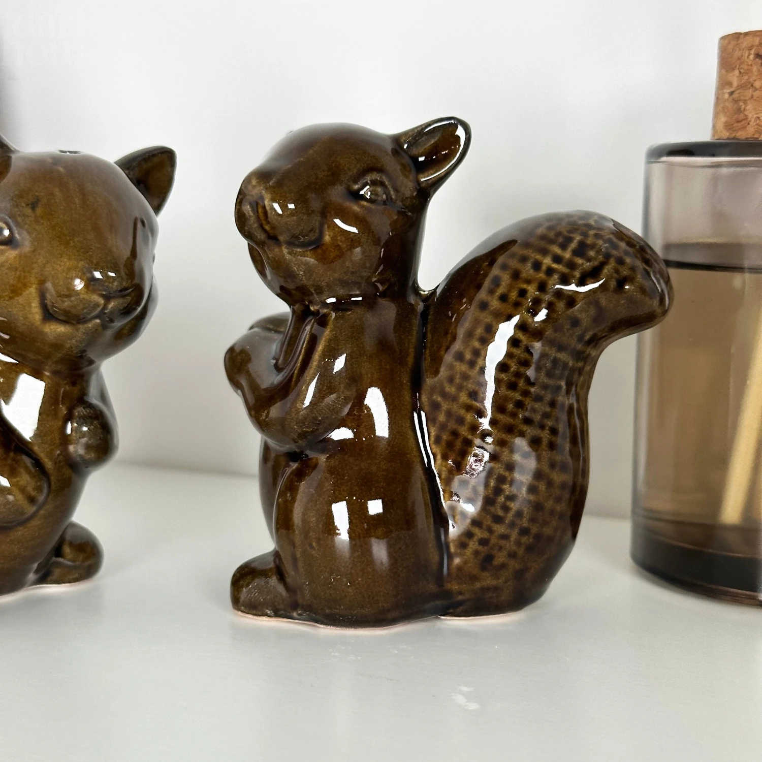 Darthome Limited Reactive Glaze Squirrel Salt And Pepper Set 6 Darthome Limited Reactive Glaze Squirrel Salt And Pepper Set - Image 6