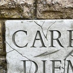 Darthome Limited Stone Carpe Diem Wall Plaque 9 Darthome Limited Stone Carpe Diem Wall Plaque -Decor Garden Shop IMG E2098