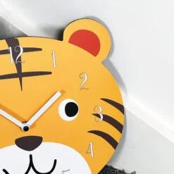Darthome Limited Tiger Head Childrens Wall Clock 9 Darthome Limited Tiger Head Childrens Wall Clock -Decor Garden Shop IMG E2157