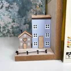 Darthome Limited Wooden House Bookends Set -Decor Garden Shop IMG E2229