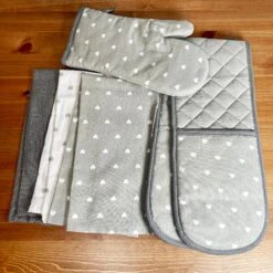 Darthome Limited 5pc Love Heart Oven Glove Gauntlet & Tea Towel Set