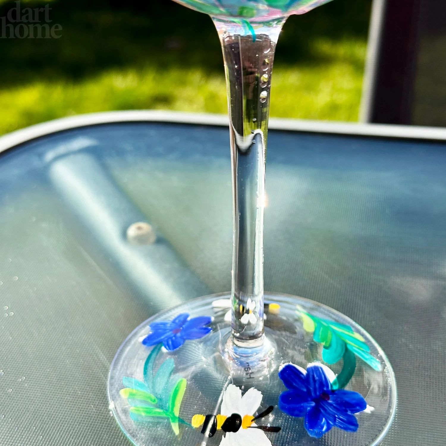 Darthome Limited Hand Painted Wildflower Bees Balloon Gin Glass 3 Darthome Limited Hand Painted Wildflower Bees Balloon Gin Glass - Image 3