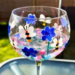 Darthome Limited Hand Painted Wildflower Bees Balloon Gin Glass 10 Darthome Limited Hand Painted Wildflower Bees Balloon Gin Glass -Decor Garden Shop IMG E2299 912c5c22 8b90 4a47 84fe 7171ba1997a0