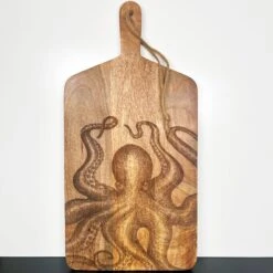 Darthome Limited Large Etched Octopus Chopping Board